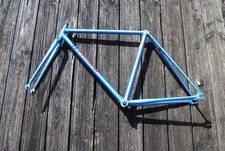 Vicini Bahnrahmen, Track