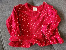 Pullover mit Herzen