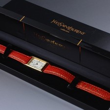 Near Mint Yves Saint Laurent