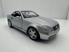 1:18 UT Mercedes SLK AMG