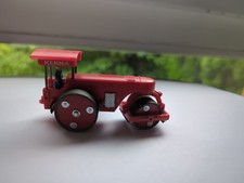 Siku V79 Kemna Straßenwalze Gigant Rot