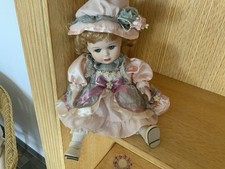 Puppe 30cm mit Spieluhr