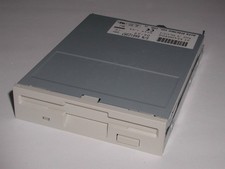 3,5" Disketten-Laufwerk, intern, 1,44 MByte, Alps DF354H, beige, gebraucht