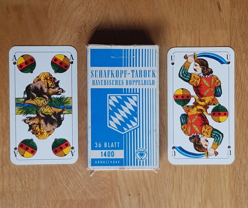 Altes kartenspiel ass - altes,