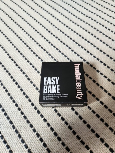 Huda beauty easy bake loose - easy,