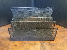 Briefständer aus Metall für den Schreibtisch. Guter Zustand. 17,5 cm.