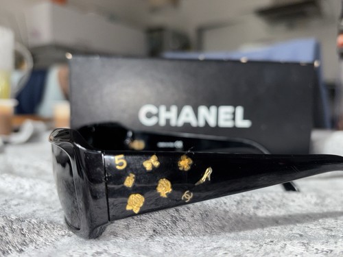 Chanel sonnenbrille schwarz - chanel,