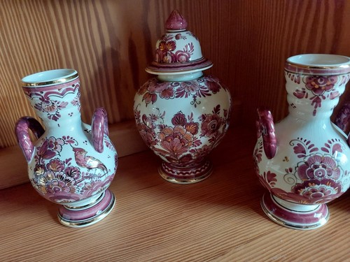 Delfts rood deckelvase 21 - deckelvase,