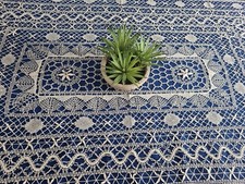 Museum Tischdecke handbestickt