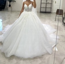 Ungetragenes Brautkleid Sima