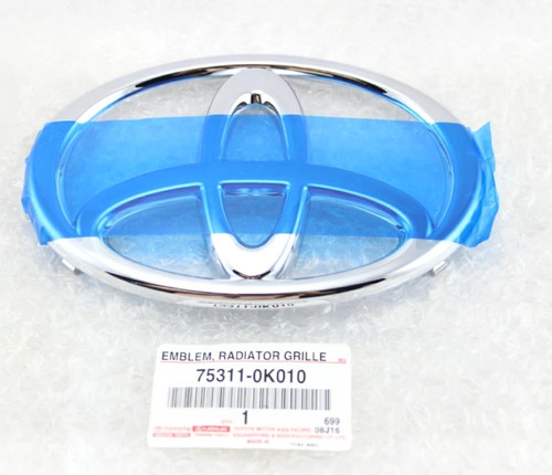 Toyota hilux frontgrill badge - frontgrill,