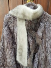 NERZ PELZ SCHAL KRAGEN  FELL CAPE KAWATTE  FARBE :SILBER BLAU EINHEITSGRÖßE