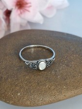 Zauberhafter älterer Ring