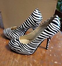 Harald Glööckler Zebra Pumps