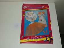 Petra Plasty Kleidung Design