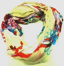 Schal  mit Blumen Motive