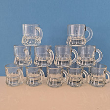 11 Schnapsgläser 2cl mit Henkel  sehr stabil top Zustand