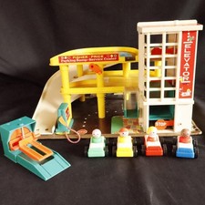 Fisher Price Garage #930