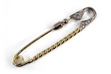 Brosche Sicherheitsnadel 8