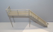 Neuheit 1:22,5  Metalltreppe Gitterstufen mit Podest Bausatz Modellbau Spur G