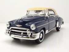 Chevrolet Bel Air 1950 dunkelblau beige Modellauto 1:18 Motormax