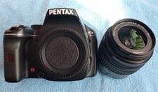 Pentax K-X mit drei Objektiven ca. 5000 Auslösungen  Top