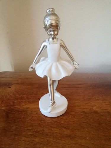 Süße porzellanfigur - süße,