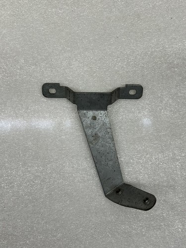 Halter bracket - halter,