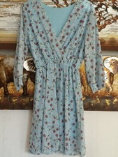 Tolles Sommer Kleidchen im floralen Design