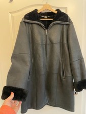 + Lammfell Mantel - Christ