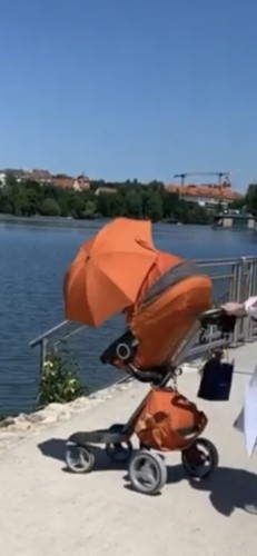 Stokke kinderwagen und - stokke,