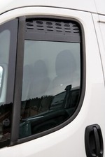 Lüftungsbleche Seitenfenster