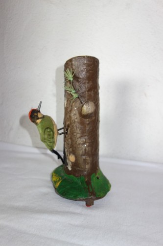 Max carl specht mit baumstamm - max,