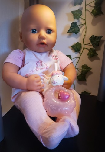Baby annabell doll zapf - by,