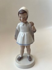 Porzellanfigur 2387 Mädchen