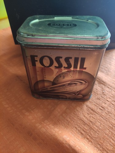 Fossil blechdose - fossil,