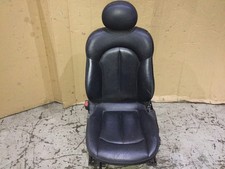 19370  Sitz links vorne
