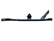 Lock carrier front panel strut