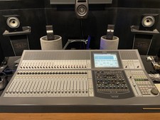 Sony DMX-R100 Konsole - MADI