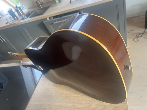 Framus gitarre seitig zu - seitig,