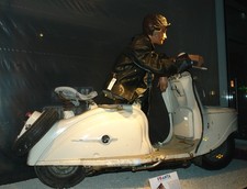 Der legendäre Motorroller Peugeot S55 von 1953 125 ccm mit französische Eleganz