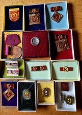 Konvolut von DDR-Ansteckern