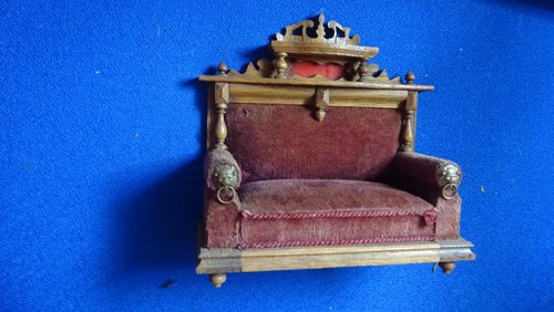 Schönes antikes sofa um - antikes,