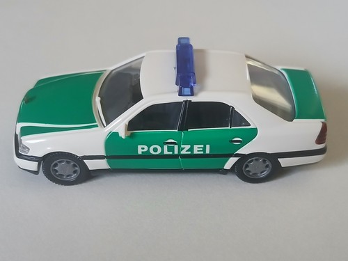Polizeiwagen 200 104 4 - mb, 104/4