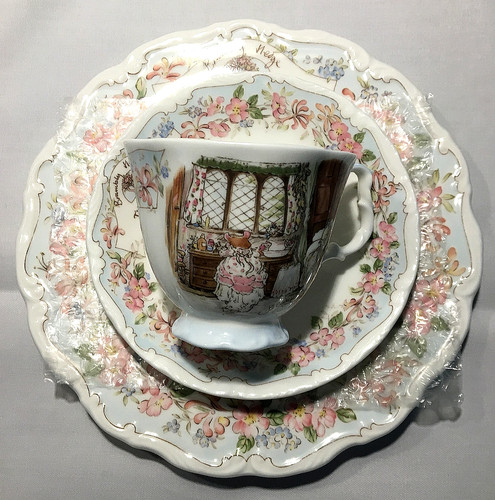 Royal doulton brambly - doulton,