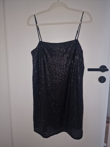 Schwarzes paillettenkleid für - schwarzes,
