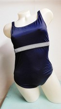 TCM Badeanzug Gr. 42  Brust gefüttert hoher Rücken