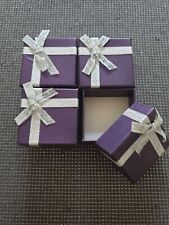 Kleine Schmuckboxen- 5x5x3.5cm-ausgelegt mit Schaumstoff-verziert mit silberner 