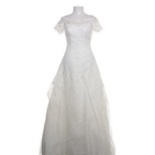 Ladybird, Hochzeitskleid