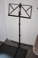 NOTENSTÄNDER ADAM HALL SCHWARZ VERSTELLBAR, SOLIDE AUSFÜHRUNG, GUTER ZUSTAND!